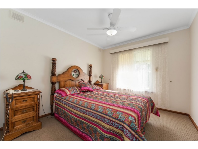 33 Troon Avenue, Seaton SA 5023