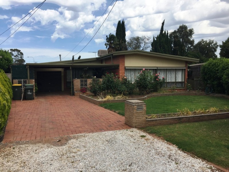 11 Barrington Crescent, Salisbury East SA 5109