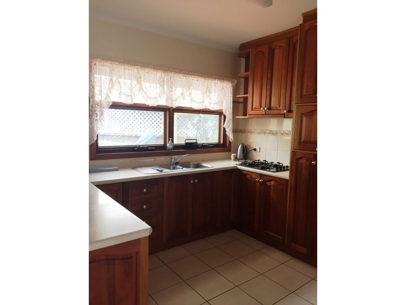 11 Barrington Crescent, Salisbury East SA 5109