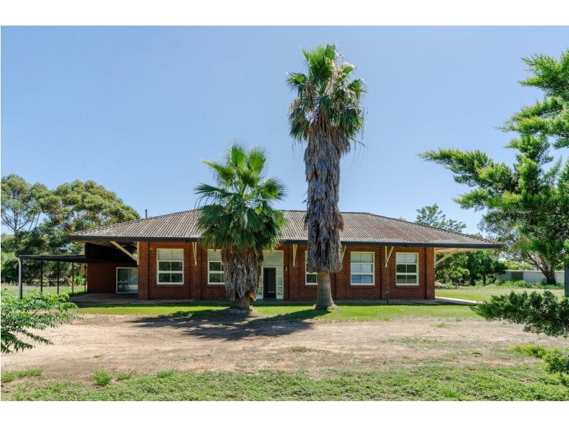 145 Julian Road, Macdonald Park SA 5121