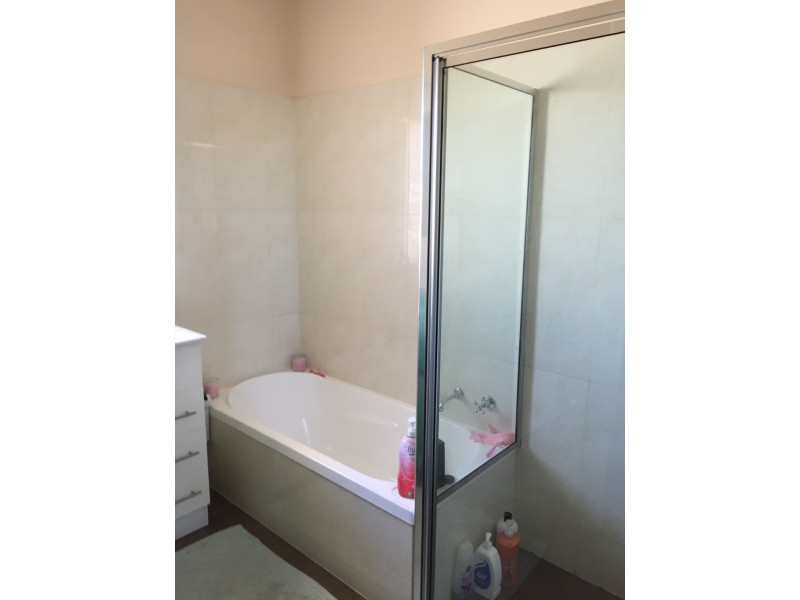 17 Canara Avenue, Para Hills SA 5096