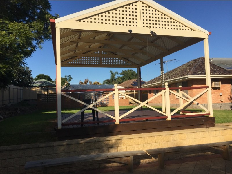 3 Down Court, Para Hills SA 5096
