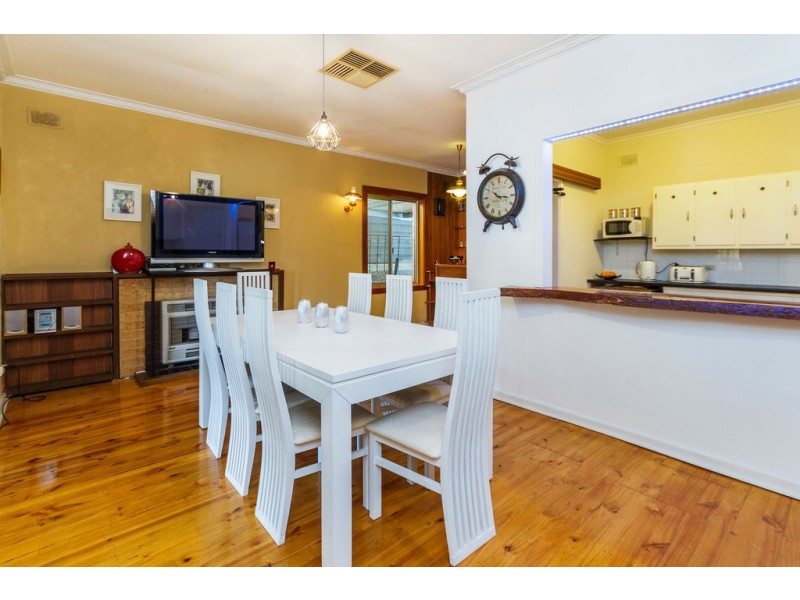 32 Chaddenwick Road, Elizabeth Vale SA 5112