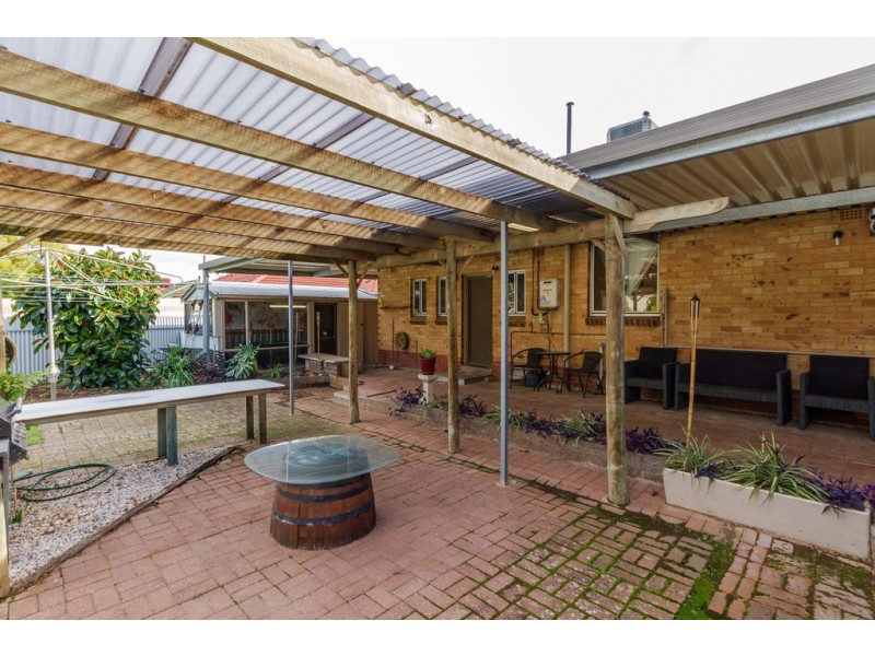 32 Chaddenwick Road, Elizabeth Vale SA 5112