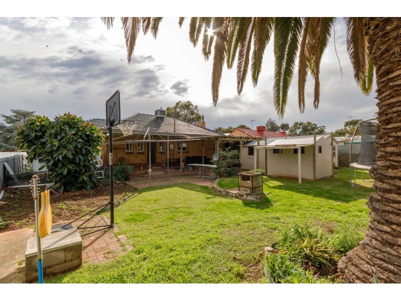 32 Chaddenwick Road, Elizabeth Vale SA 5112