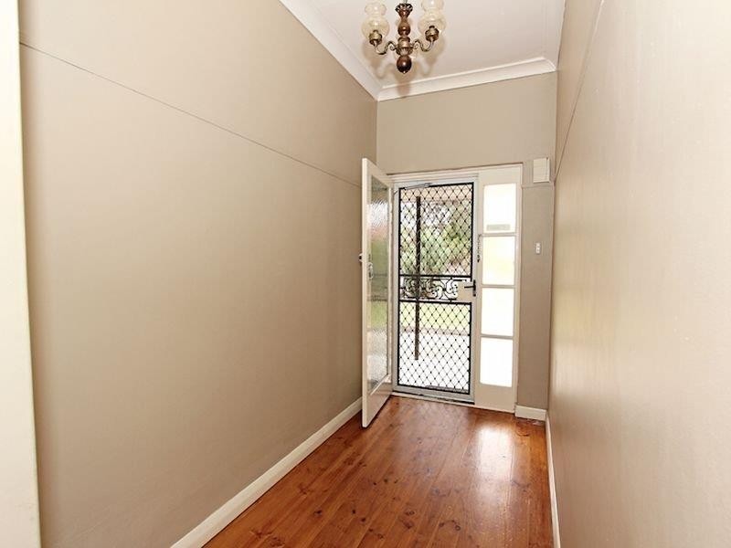 8 Chamberlain Road, Willaston SA 5118