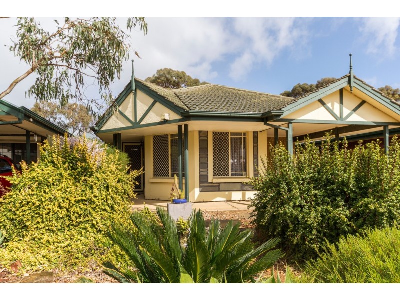 38 General Drive, Paralowie SA 5108