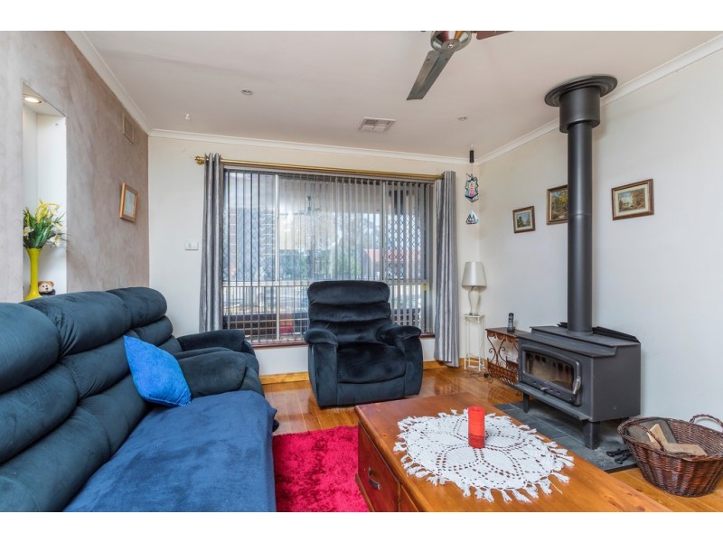 25 Hendrix Cres, Paralowie SA 5108