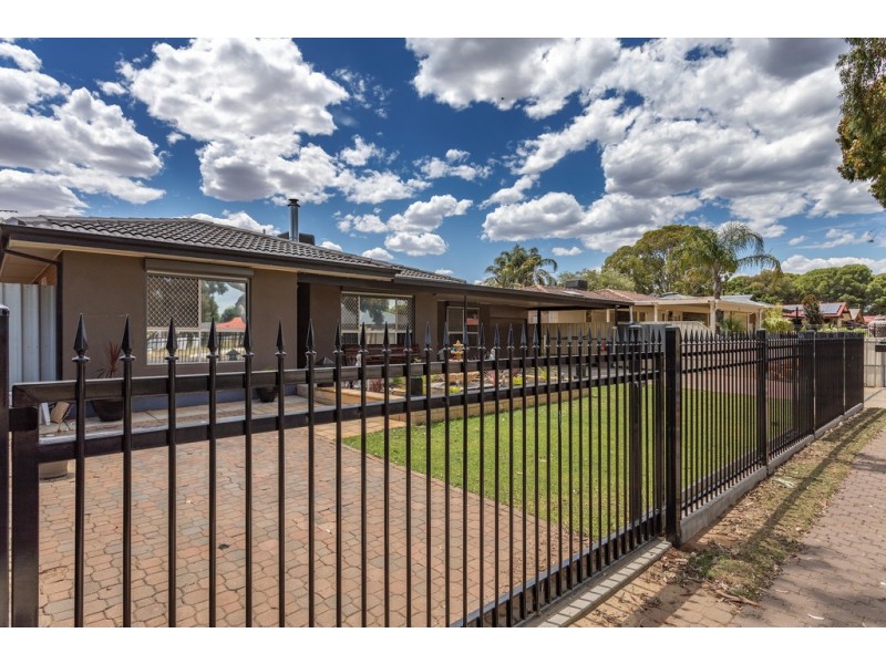 25 Hendrix Cres, Paralowie SA 5108