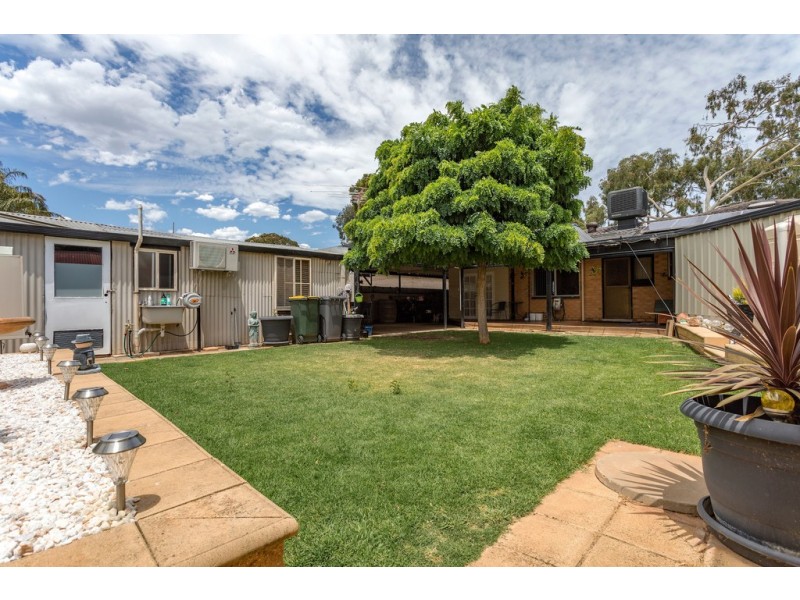 25 Hendrix Cres, Paralowie SA 5108