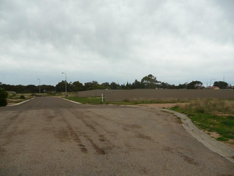 15 Stocker Street, Moonta Bay SA 5558