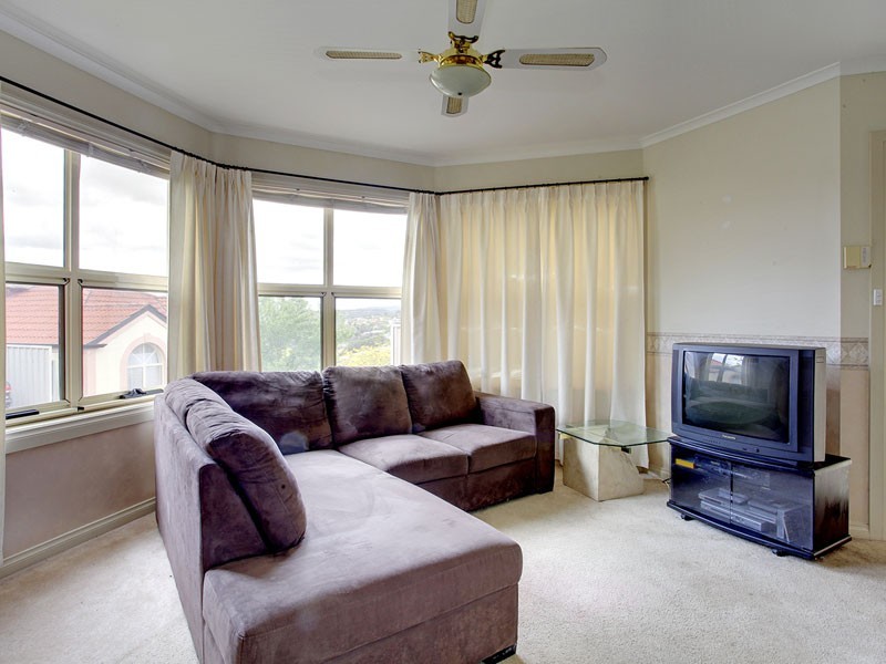 Unit 10/2 Maygar Place, Golden Grove SA 5125