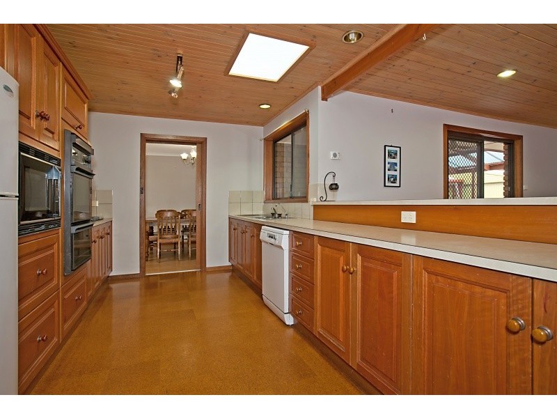 6 Halls Road, Highbury SA 5089