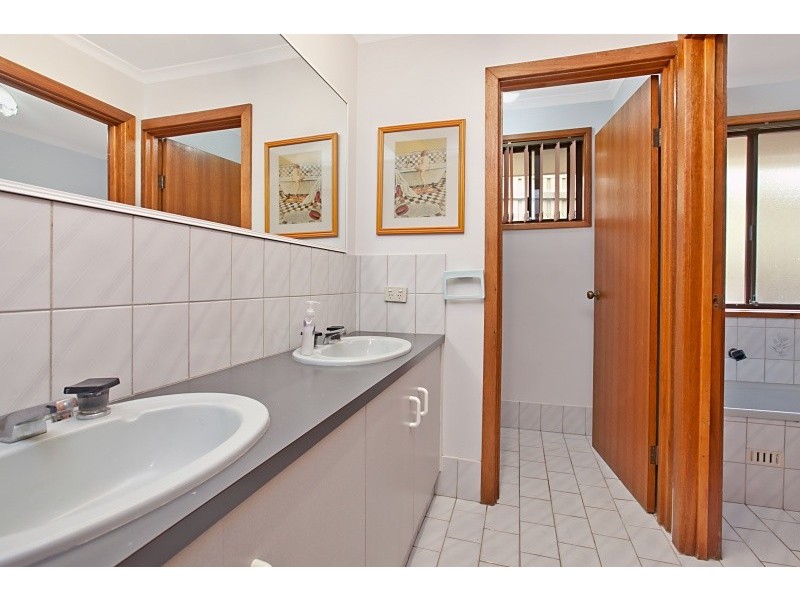 6 Halls Road, Highbury SA 5089