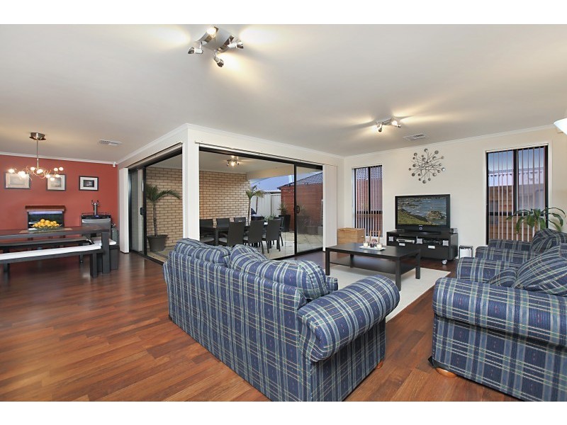 10 Westbourne St, Springbank Waters Estate, Burton SA 5110