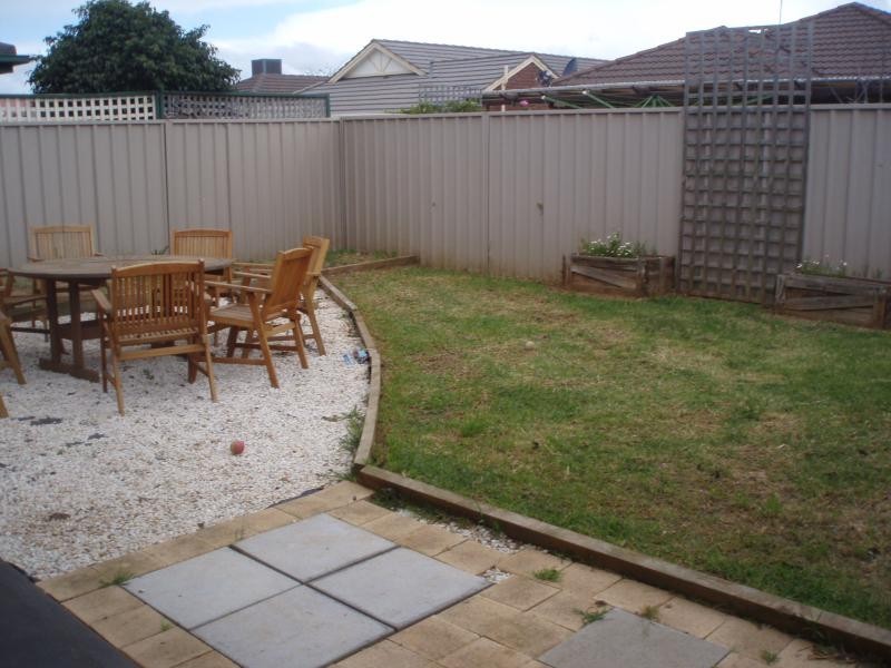 11 Claremont Ave, Oakden SA 5086