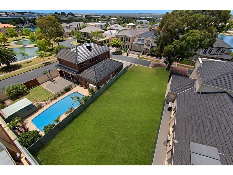 11 Frome Crescent, Mawson Lakes SA 5095