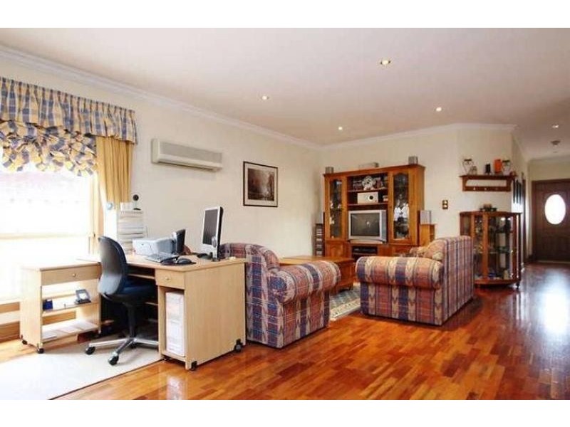 12 Springhill Avenue, Oakden SA 5086