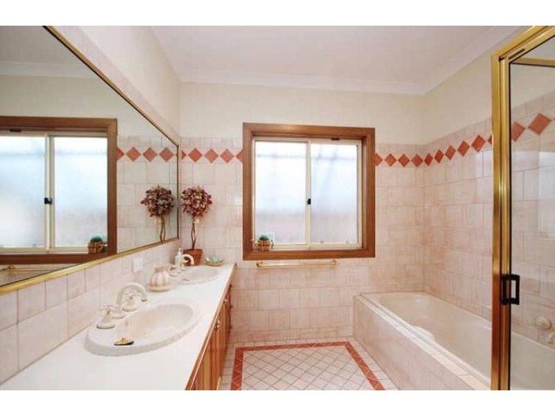 12 Springhill Avenue, Oakden SA 5086