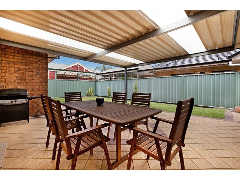 9 Hinchinbrook Avenue, Mawson Lakes SA 5095