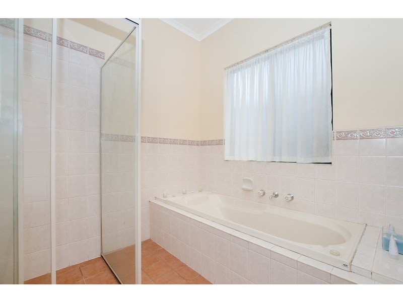 5 Chiswick Court, Oakden SA 5086