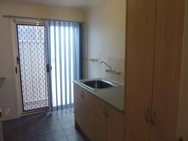 184 Fosters Rd, Oakden SA 5086