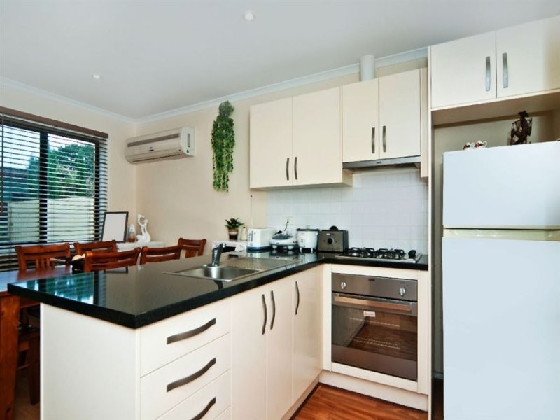 2/14 Chiselbury Road, Elizabeth Vale SA 5112