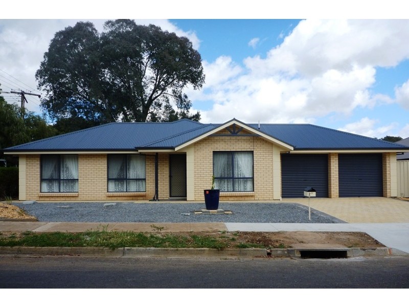 2 Lee Ave, Ridgehaven SA 5097