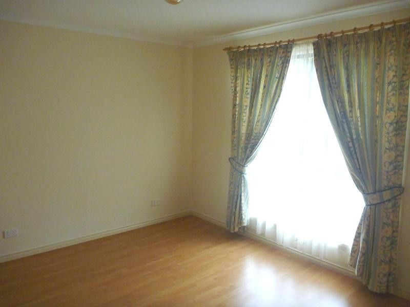 2 Lee Ave, Ridgehaven SA 5097