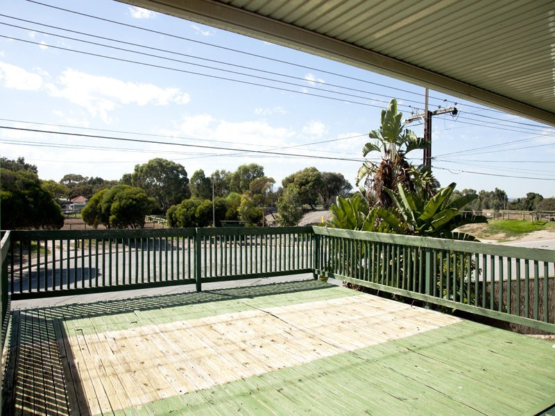 117 Military Road, Henley Beach South SA 5022