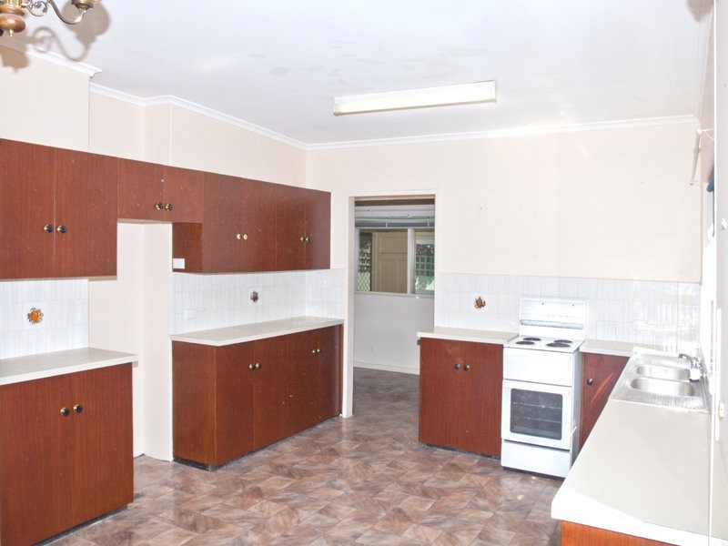 117 Military Road, Henley Beach South SA 5022