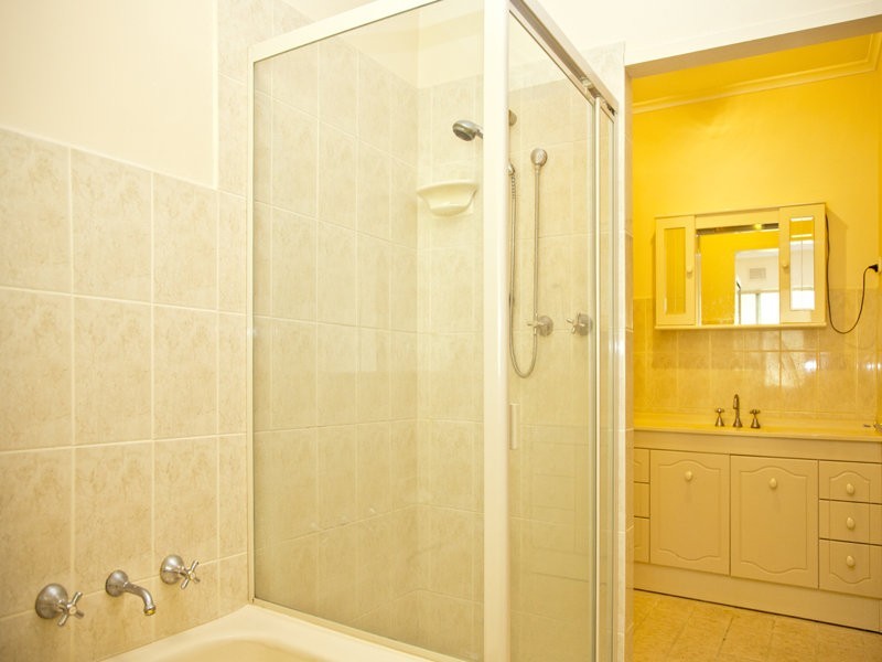 117 Military Road, Henley Beach South SA 5022