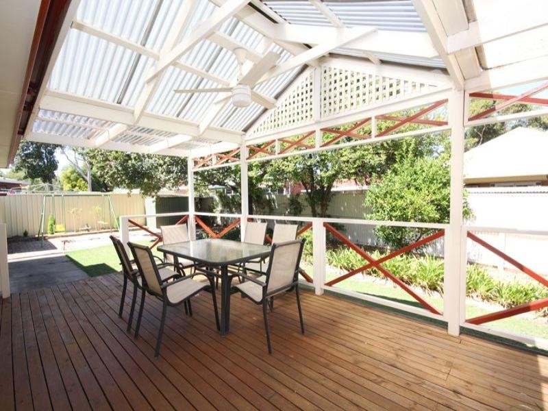 15 Hoover Road, Hope Valley SA 5090