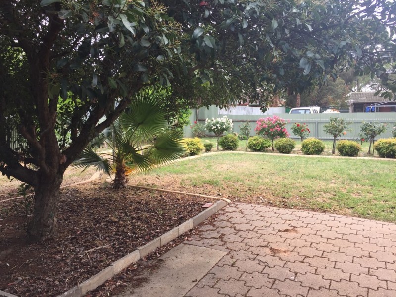 5 Harmer Court, Para Hills West SA 5096