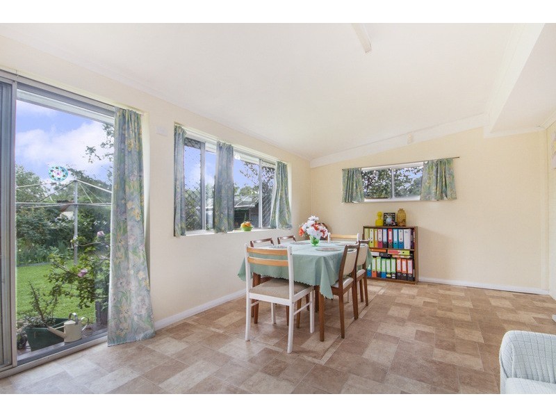 6 Davidson Rd, Elizabeth Vale SA 5112