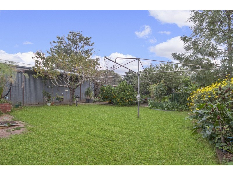 6 Davidson Rd, Elizabeth Vale SA 5112