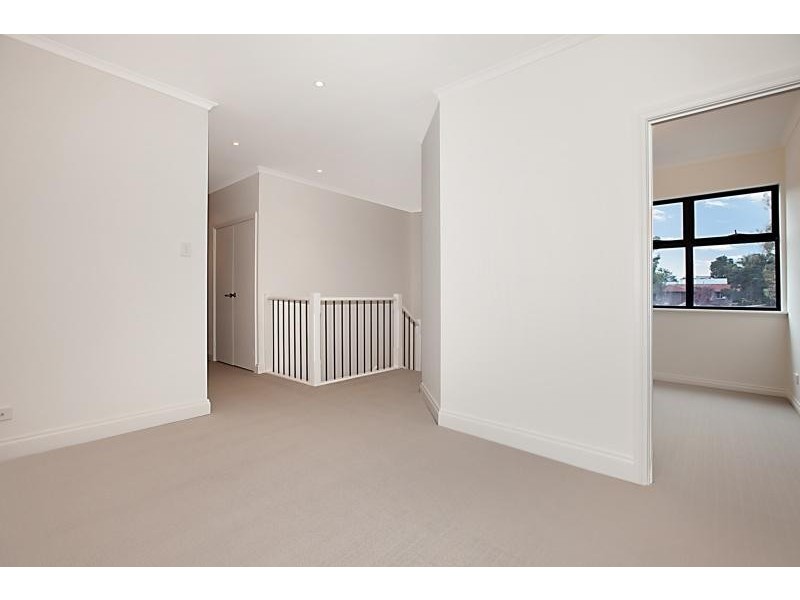 11a Edmund Rd, Highbury SA 5089