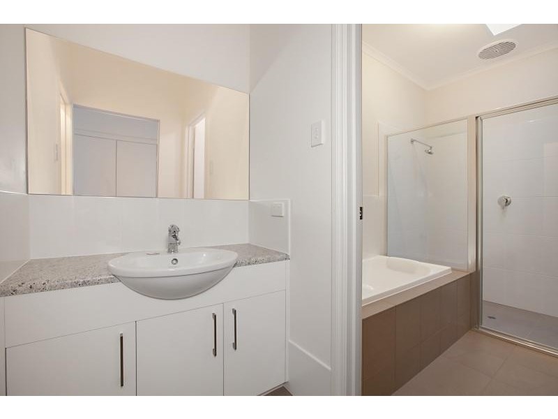 11a Edmund Rd, Highbury SA 5089