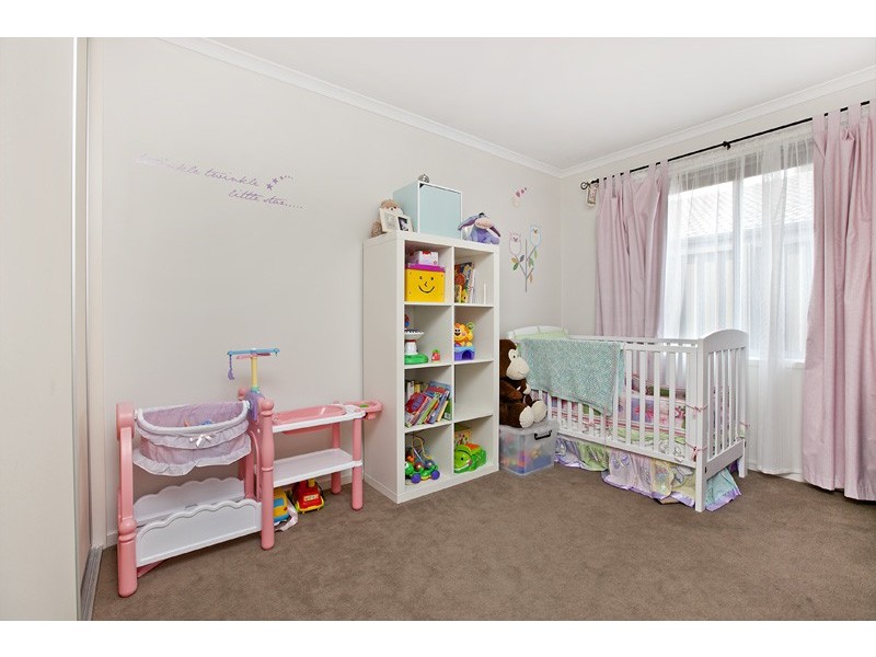 9 Cork Avenue, Andrews Farm SA 5114