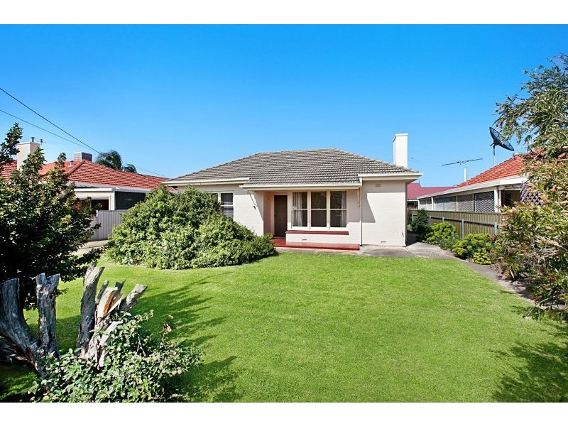 99 Trimmer Parade, Findon SA 5023