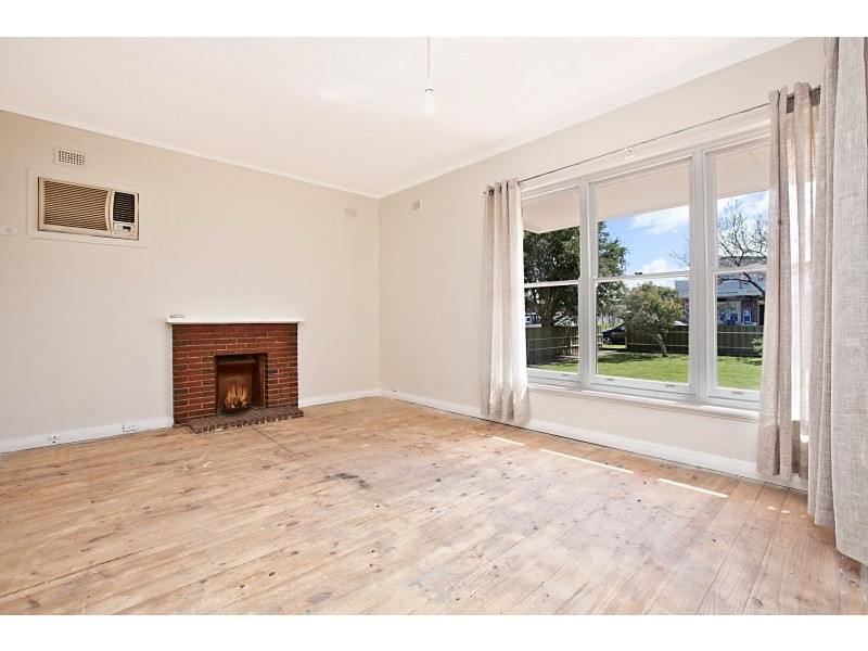 99 Trimmer Parade, Findon SA 5023