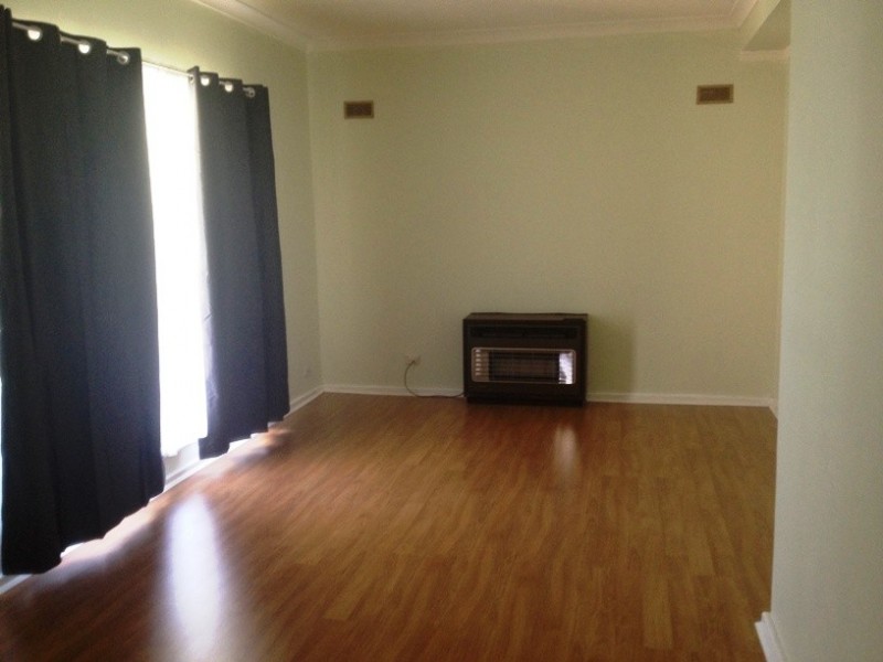 9 Chicklade St, Elizabeth Vale SA 5112