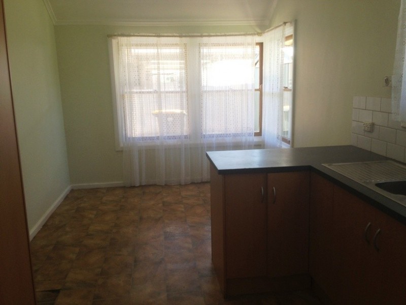 9 Chicklade St, Elizabeth Vale SA 5112