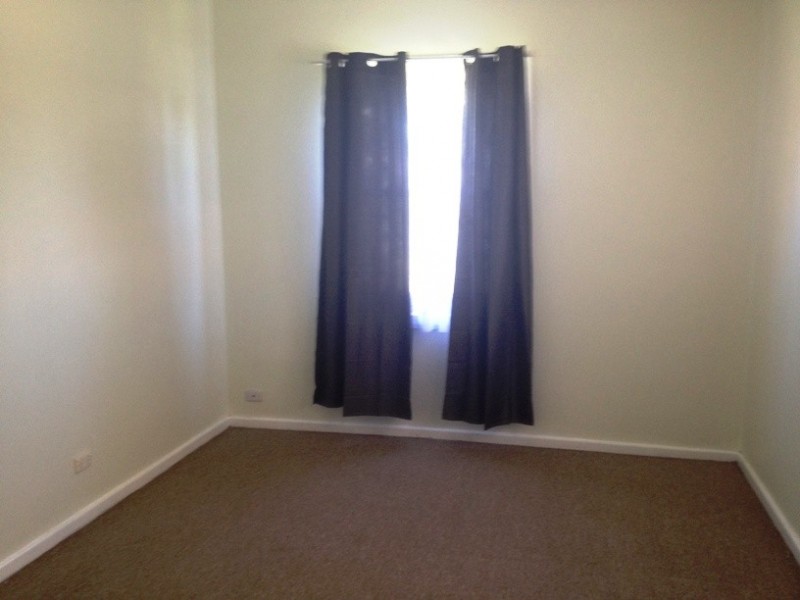 9 Chicklade St, Elizabeth Vale SA 5112