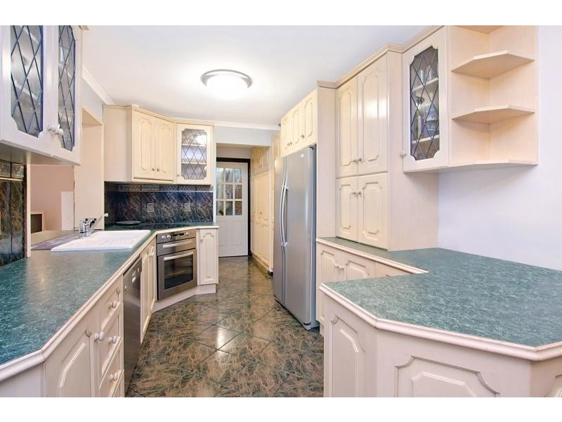 7 Oak Ave, Burton SA 5110