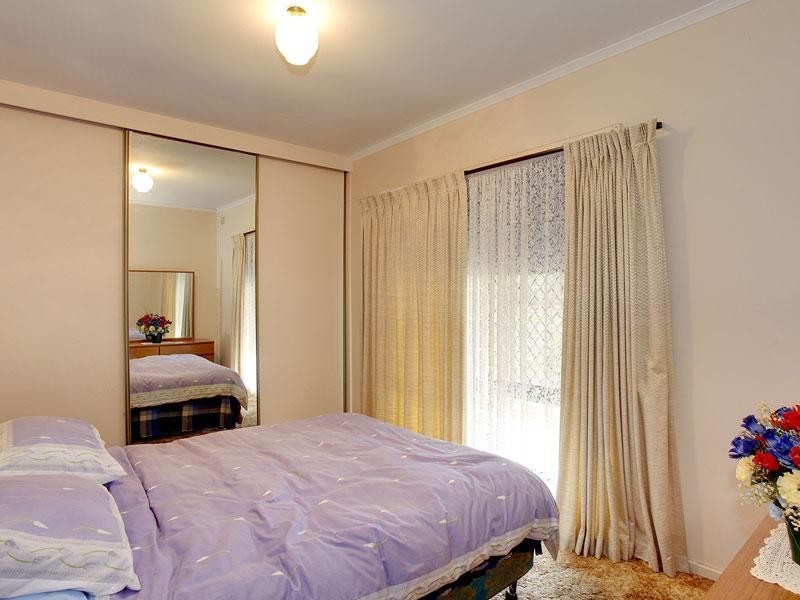 27 Fulton St, Gilles Plains SA 5086