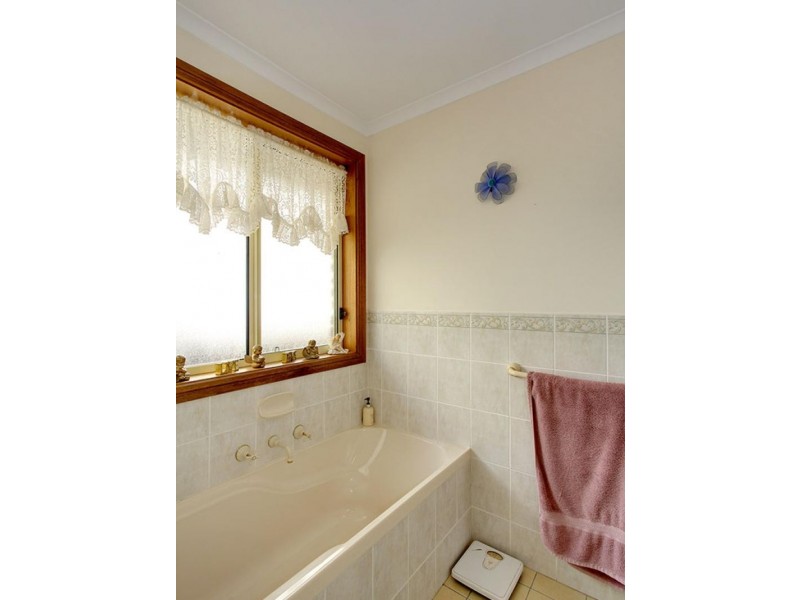 5 Thistleton Court, Greenwith SA 5125