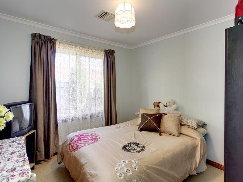 5 Thistleton Court, Greenwith SA 5125