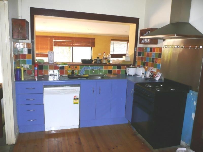 94 Nelson Road, Valley View SA 5093