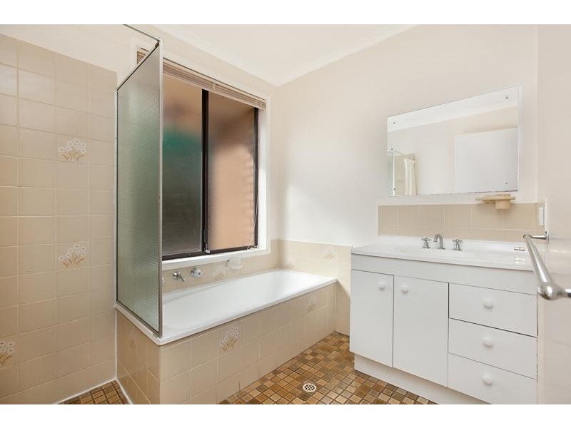 6 Lombard Ave, Paralowie SA 5108